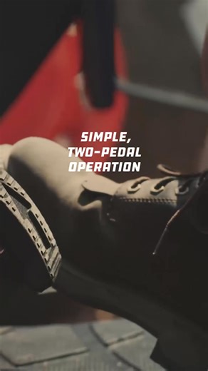 KIOTI DK5320SE HST  vs.  KIOTI DK4520 The DK is one of KIOTI's...