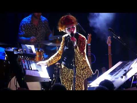 The Anchoress - Bizarre Love Triangle - live at Hebden Bridge Trades Club