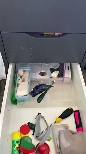 how to remove the drawers from your IKEA Alex cabinet