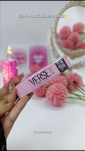 Swiss beauty Jelly verse glow stick #explore #foryou #fyp #trending #swissbeauty #shorts #eyeshadow