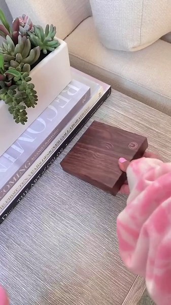 Crafting extraordinary lighting experiences with our breathtaking floating lightbulb