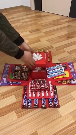 Want to make their day EXTRA special? 🎁 Our Surprise Explosion Gift Box is the perfect way to surprise, delight, and create lasting memories. 💖 🎉 Why it’s a MUST-HAVE: Personalized and Fun: Customize with photos and heartfelt messages to make it one-of-a-kind. Unwrap the Magic: As they open the box, layers of surprises unfold – an experience they’ll never forget! The Ultimate Gift for Any Occasion: Birthdays, holidays, or any celebration. Perfect for Sweet Treats: Fill it with candies, chocol