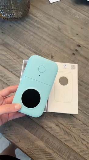 Phomemo D30 Label Maker – Portable Bluetooth printer, inkless, with templates, fonts & icons ✨🏷️