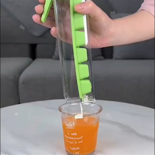 Viral Trend Store 🔥 on Instagram: "Clean Ice. Easy Release. Smarter Kitchen. Make perfect ice effortlessly with this food-grade press ice cube tray. The one-press release design lets you remove ice cubes smoothly — no bending, no spills. Designed for home kitchens, parties, bars, offices and everyday use, this ice cube mold with storage box keeps your ice clean, organized and ready anytime. ✔ Food-grade & BPA-free material ✔ Easy press ice release system ✔ Built-in storage box for hygiene ✔ Com