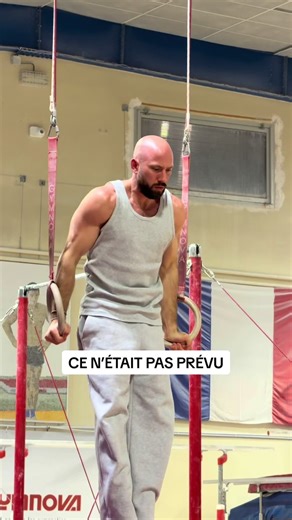 Normalement, à cette heure-ci, je coache. Aujourd’hui, j’ai eu un créneau. Alors je me suis entraîné 🙂 #gymnastique #bodyweight #gymnasticscoach