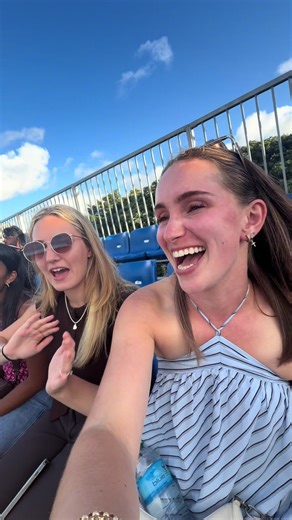 Emma Screams at Vance Joy Concert in Auckland