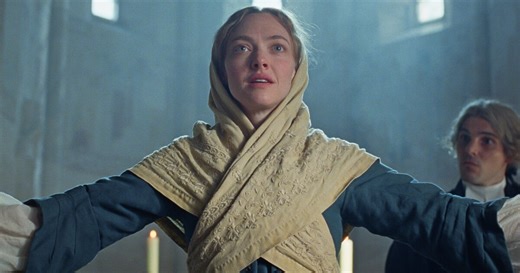 Amanda Seyfried's tally for 2025: 3 starring roles, 2 Golden Globe nominations