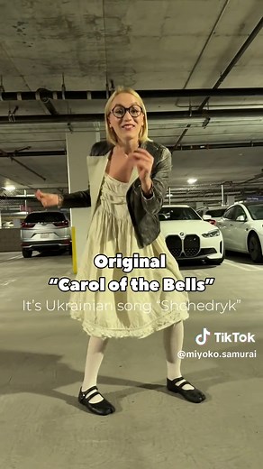 Carol of the Bells: Ukrainian vs English Versions