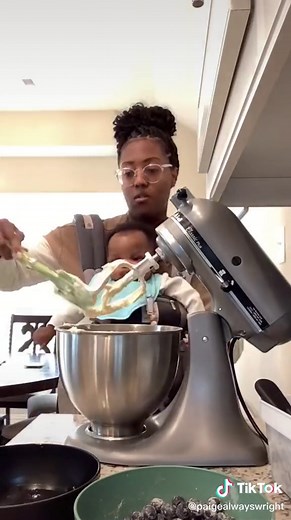 Delicious Lemon Blueberry Pound Cake Recipe