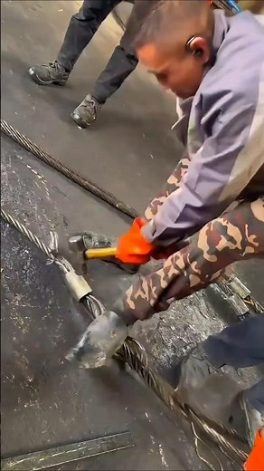 The process of installing aluminum sleeve on braided wire rope