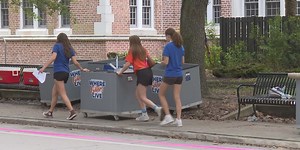 UF welcomes thousands back to campus