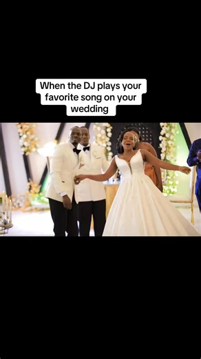 When deejay drops your favorite song💃🕺😍😍 #Mikolo #couplegoals | Mikolo