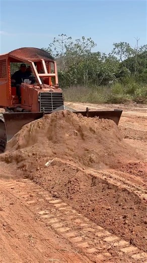 Trator de esteira Fd130 Na terraplanagem
