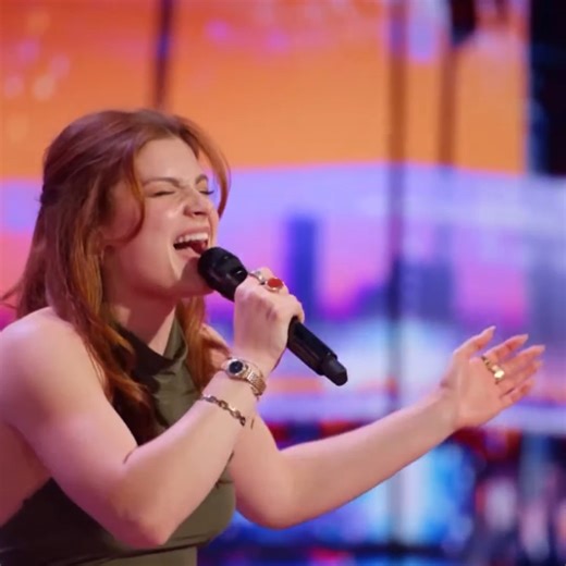 Anna Wilson Has No Idea She's About To Audition... And Then She NAILS It! AGT 2025 | Alyssa Jones