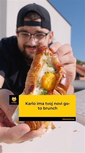 Čopor je ogladnio, ali srećom, @karlo_turic je već u kuhinji. 👨‍🍳🥐 Naš food content kreator opet spašava stvar kad treba nešto brzo, fino i bez puno filozofiranja. Spremi ovaj recept za dane kad si u žurbi ili si jednostavno želiš dati oduška. Dobar tek! #WeAreCrew #Crew #JoinThePack