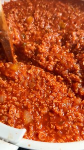 "This recipe is so tasty and easy! This is my first recipe using textured vegetable protein and I’m very happy with the result. I will definitely be saving to make again!" 🍔 | Live Eat Learn