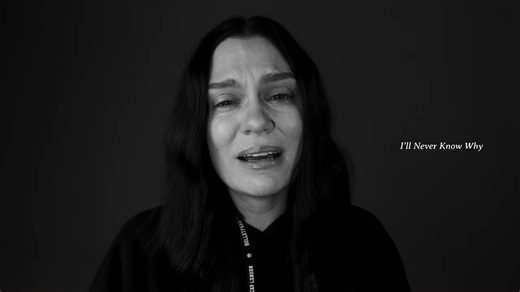 全新專輯感動發行🎶 英倫天后 Jessie J #潔西J 推出第 6 張全新專輯【Don't Tease Me With A Good Time】 真摯紀錄潔西 J 過去幾年人生中的高潮與低谷 精彩收錄動感主打 ”H.A.P.P.Y” 擁抱美好人生的 ”Living My Best Life” 和全新主打 ”I'll Never Know Why”🥹 — #JessieJ #DontTeaseMeWithAGoodTime #IllNeverKnowWhy | 環球音樂 西洋