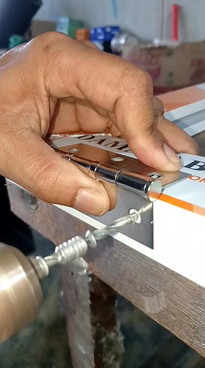 How to screw aluminum window hinges #aluminum #work #worker #DIY #craft #DIYcraft #craftsideas #USAreels #reelsUSA #everyone #fypreels #fbreelsfyp #viral #viralfbreelsfyp #viralvideo #reelsvideo #reelsfyp #viralreelsfbpage #reelsviral #reels2024 #shortsreels #viralreels #reelschalange #reelstrending #reelsviralfb #reelsfacebook #trendingreels #trendingvideo #trendingreelsvideo | Alum glass worker