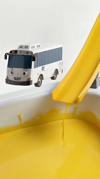 Yellow paint pool #tayo