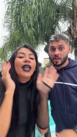 O QUE É ISSO NO MEU ROSTO?