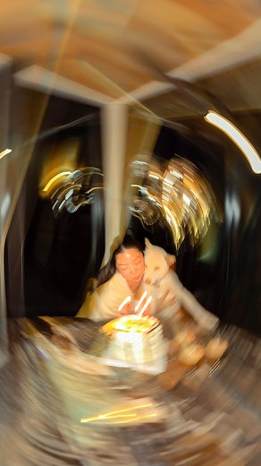 Victor Cheng on Instagram: "Drunk photos without getting drunk 🍻 #tutorial #flash #iphonephotography #mobilephotography"