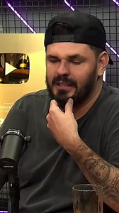 Rolou pegadinha ao vivasso‼️😂 👉 Veja o EP completo no link: https://www.youtube.com/live/m3SgPmDarD4?si=xe-2Nm5EbeEElLPp #ticaracaticast #bola #carioca #ToninhoTornado #NettoTomaz | Ticaracaticast