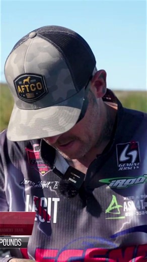 Middle River Fishing: Keeper Bass Lure Strategy Revealed #shorts