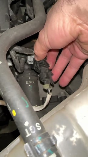 Chevy sonic/cruze easy oxygen sensor harness disconnect