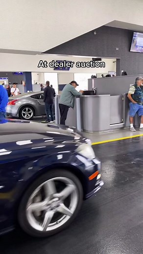 Mercedes CLS 550 Auction: Great Deals on 2012 Models