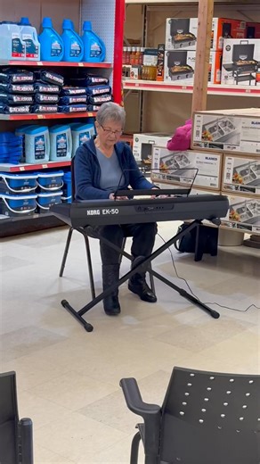 Live now !!Cathy Hawley , Derrick and Melody Cameron never disappoint 🎂🎂🎂 | North End Home Hardware