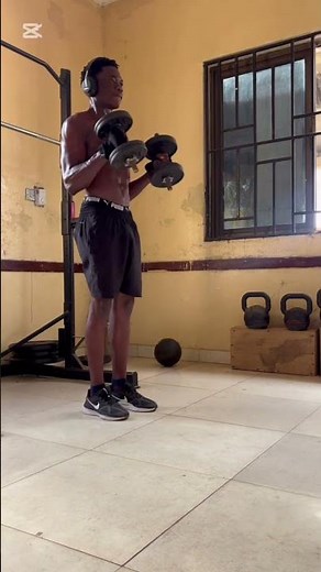 learnt African curls builds the biceps faster. spot the cuts🔥 #gamelifitness #gym “ #muscleflex