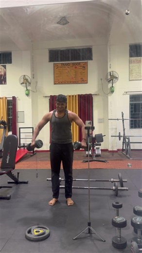 Shoulder dhasu exercise #gymmotivation #motivation #fitindia #gymlover #trending