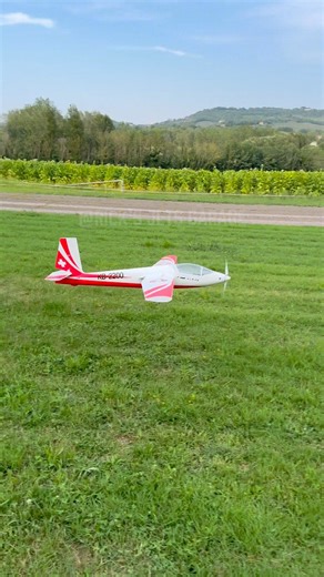 Ultra slow landing with the new HobbyKing Avios Kobuz! 🚀 . Have you seen the full 4K 60fps flight review video? Is online on my YouTube Channel! Link in my bio! ✅ . Powered by CNHL G 3000mah 4S 70C 🔋🔥 . Link for HobbyKing website (Kobuz✈️) and CNHL website (Batteries🔋) in my bio! . . . Follow my IG and TikTok pages for more!✅️ @ricks_jets_garage and susbscribe🔔 on my Youtube channel for the full flight videos in high quality, link in bio! . . . #rcplane #rcplanes #rcaeroplane #flying #airpl