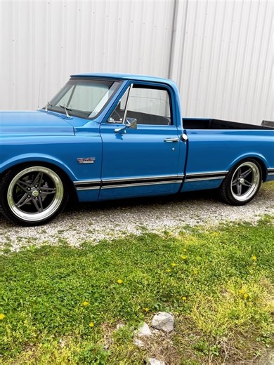 “Tailgater” 🌀 SLICK….! 1972 GMC, Factory Shortbed with the Perfect Stance! 350/350. Power steering. Power disc brakes. Tilt column. New Paint, New Chrome, New LineX Spray In Bed Liner. New Suspension, New wheels and tires. Show Truck Clean! Highly Detailed Top to Bottom! ~FREE Delivery! ~We Handle It All! FINANCING AVAILABLE with Just 10% Down! (w/ Qualifying Credit) Call/Text: 606-776-2886 Email: HotRodDirty@yahoo.com SHOP: www.TraditionalHotRod.com #c10 #1972 #actruck #cheyennesuper #6772chev