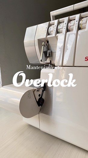 Mantenimiento maquina overlock ✨ . Hacerle mantenimiento a tus maquinas es muy pero muy importante, de esta manera te aseguras de que no haya problemas al coser y que tu maquina te dure muchisimo mas tiempo. . . En el caso de la maquina overlock es mucho mas importante, ya que es una maquina que genera mucha pelusa y por ello requiere de limpieza regularmente. . Espero que te sirva mucho este video y que lo pongas en practica 💖 te tkm chiquit@ . . #overlock #maquinaoverlock #mantenimientomaquin