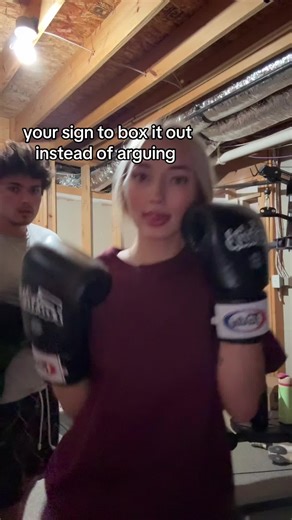 😲😲 (@shhhlleyt)’s video of sign