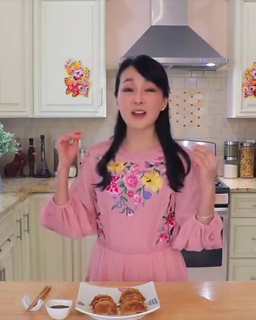 7.6K views · 489 reactions | How to Make Potstickers Printable Recipe: https://cicili.tv/potstickers-recipe | CiCi Li | Facebook