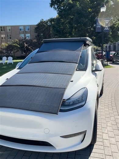 Solar panels & clean energy revolutionized. Forget the days of inefficient, clunky, heavy solar panels. GoSun is introducing some of the highest powered solar mobility the world has ever seen! #solar #solarenergy #cleanenergy #innovative #moderntechnology #tesla #electricvehicle #solarcar