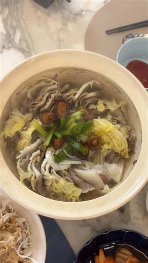 What a Korean Mom Cooks : 🍲 Mille-Feuille Nabe & Pan-Fried Tofu #food #shorts