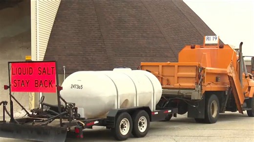 Illinois road crews prepare for winter weather