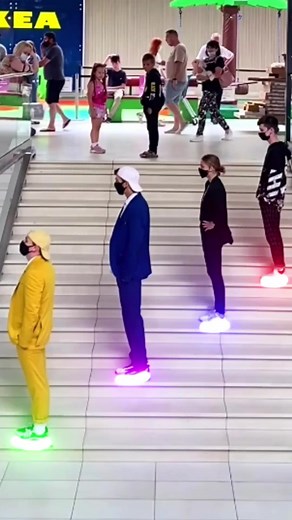 Friendships 😎🔥 STAIRS TUZELITY ⭐️ #reelschallenge #fbreelsfypシ゚viral #fbreels23 #fbreels #fbreelsvideo #dancemusic #dancers #dancehall #danceclass #dancefitness | Tuzelity Shuffle