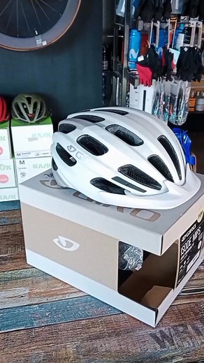 GIRO ISODE MIPS SIZE : universal 54-61 Color available : matte white/matte black/matte black red/matte ti/matte blue | BXO