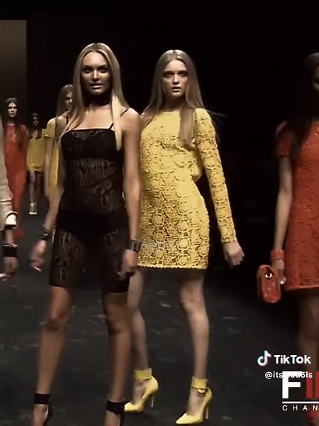 Vlada Roslyakova Stunning Blue Dress Catwalk for Blumarine