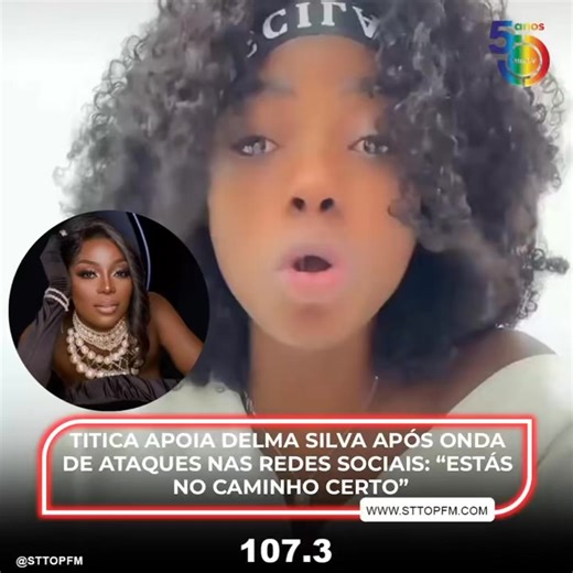 A cantora Titica veio a público apoiar Delma Silva, que tem sido alvo de uma série de críticas e comparações nas redes sociais. A mensagem de incentivo foi publicada após Delma abrir uma live, visivelmente emocionada e em lágrimas, para se defender dos ataques. Durante a transmissão, Delma afirmou que, na sua idade, muitas das mulheres que a criticam jamais conseguiram alcançar sequer uma parte dos bens e da estabilidade que ela ostenta actualmente, deixando no ar um recado sobre inveja, frustra
