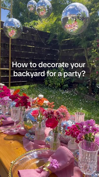 Party in your backyard😉💕🌸#ireland #irishtiktok #irishbride #party #partytime #decor #backyardparty #henparty #discoparty #flowers #ireland🇮🇪 #diy #floristireland #partydecor