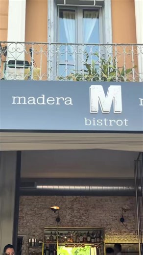 Per noi questo posto è perfetto per pranzo appena inizia ad esserci il bel tempo!! Non vi preoccupate se alla fine del video ho un casco in testa, non avevo voglia di tenerlo in mano!😊 #milanofood #milano #pranzo #lunchideas #weekend
