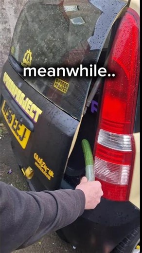 Time for some new boot struts? 🤔😅 #pandaproject #carlife #brokencar #fiat #ouch