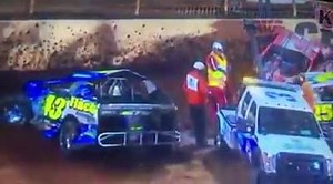 Flach goes over and lands on all four wheels! | Northeast Dirt Modifieds