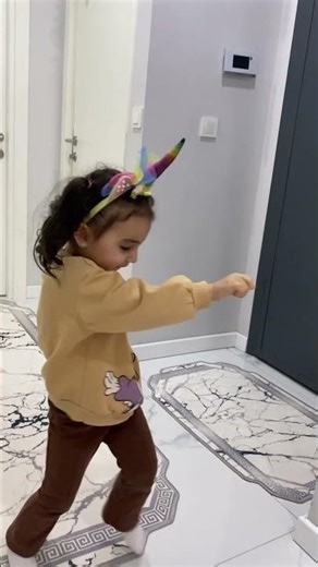 Ccute🤖🐹👁️😁👀🥳☠️