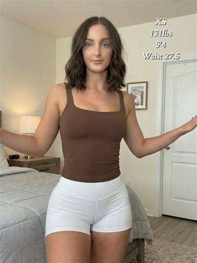 This is perfect for the gals that don’t like wearing sports bras at the gym 🤌🏻 #gymtanktop #tanktop #workoutfit #tiktokshopfinds #gymset #gymwear #summeroutfits #skimsreview
